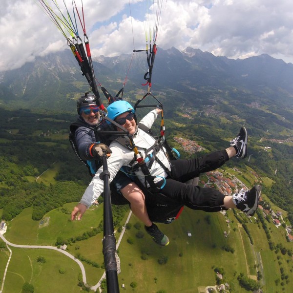 volare in parapendio Alpago