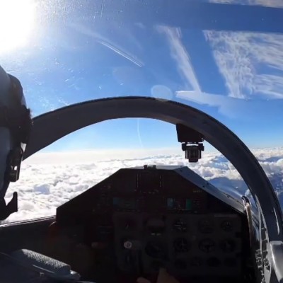 Volare in Valle d'Aosta sul jet L39 Albatros